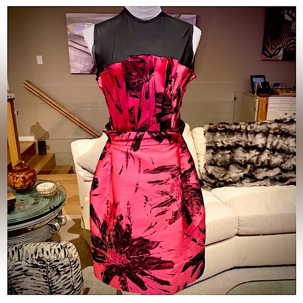 BEHNAZ SARAFPOUR 🌺 RARE 🌺 Black & Pink Jacquard Dress. As seen on VOGUE Runway 🌺